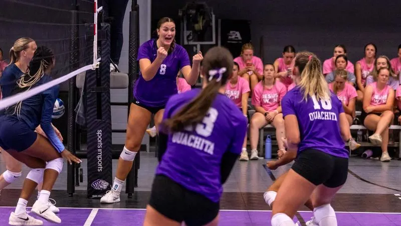 MIDDLES POWER TIGERS TO FIFTH STRAIGHT WIN
