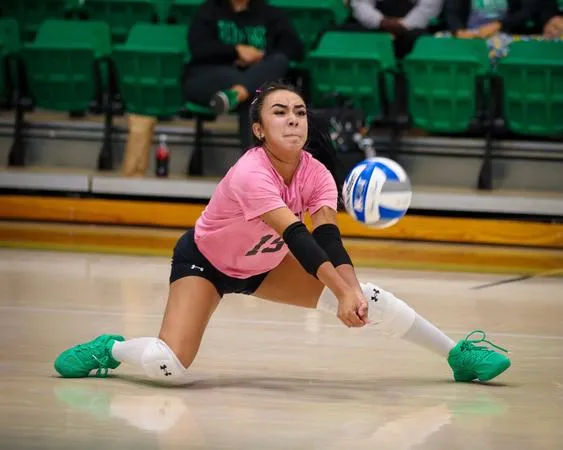 UAM Volleyball Drops Pink Out Match, 0-3