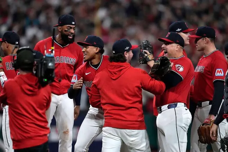 Williams, Ramirez lead Guardians over White Sox 2-0 to cap comeback in five-game AL division series