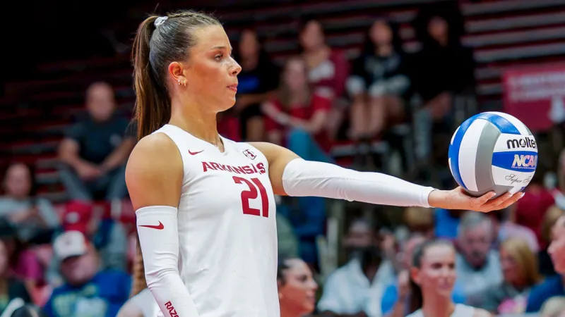 Arkansas volleyball upsets Texas A&M to grab first SEC victory