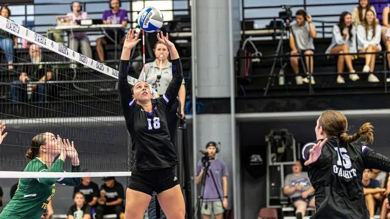 BIDWELL NAMED GAC SETTER OF THE WEEK