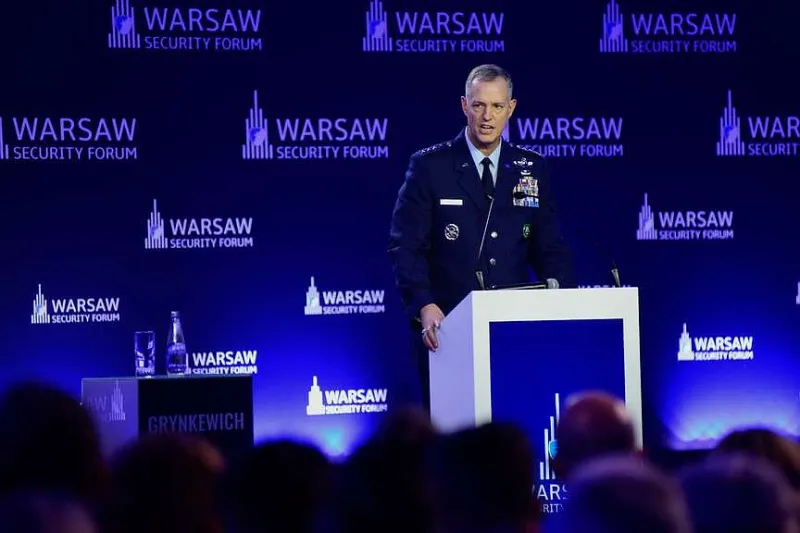 NATO details defense plan at Poland forum