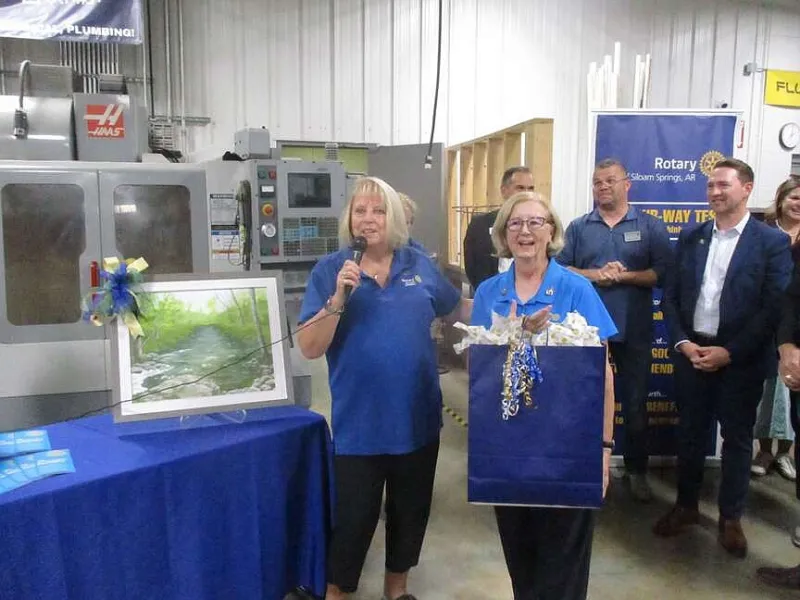 Siloam Springs native Lynch Butler receives Mark Simmons Service Above Self Award