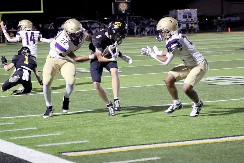 Tigers dismantle Berryville on Homecoming