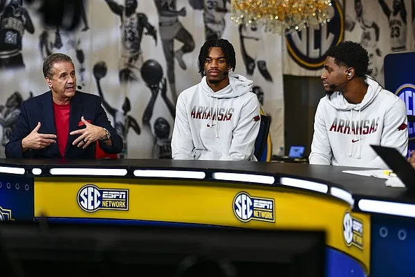 At SEC Media Days, Arkansas basketball coach John Calipari says team is changing halfcourt offense