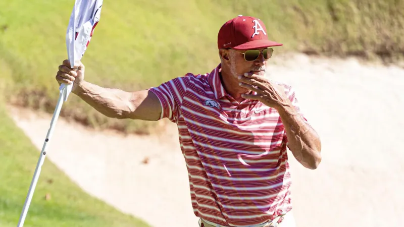 #1 Razorbacks Wrap Fall Season at Fallen Oak Collegiate