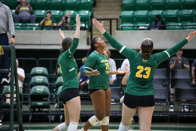 Golden Suns start Oklahoma weekend 1-0 against the Savage Storm