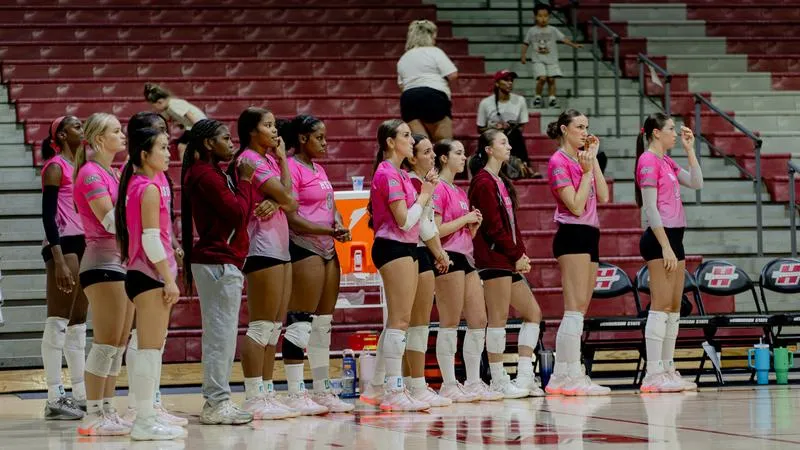 Late Rally Not Enough, Reddies Fall to Crimson Storm 3-1