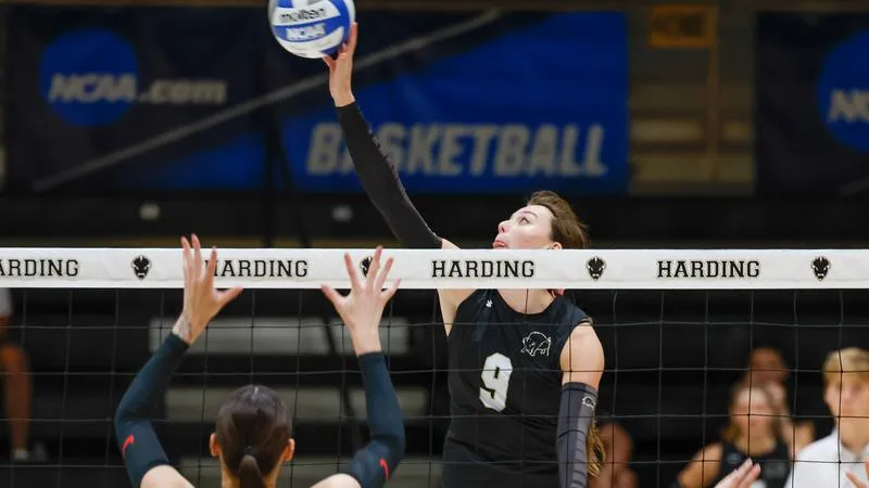 Harding Volleyball Rallies Past Southeastern Oklahoma in Four Sets