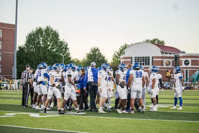 Muleriders Fall in Russellville