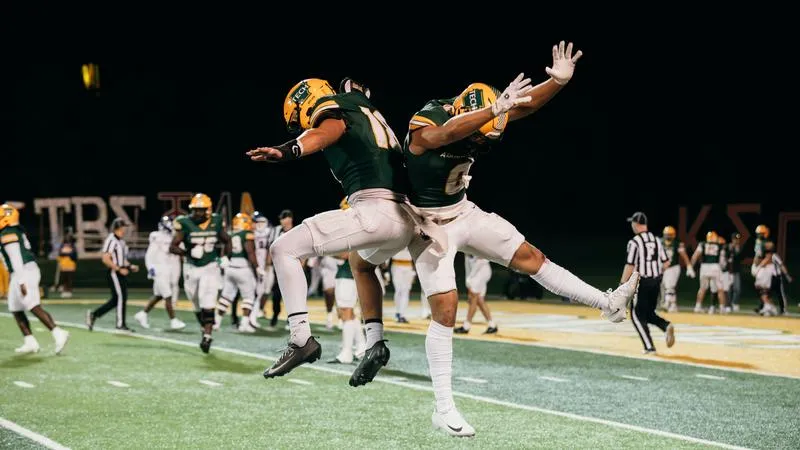 Wonder Boys use ground game to beat SAU, 37-27