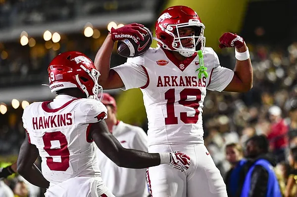 Arkansas football notebook: Antonio Jordan steps up in Razorbacks' win over Vanderbilt