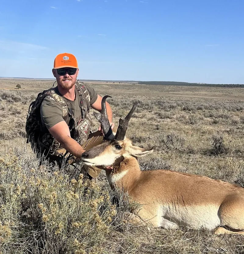 Tagged out!: Northwest Arkansas hunting party beats house on antelope