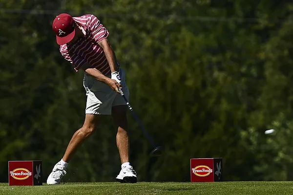 No. 1 Arkansas men's golf takes lead at Fallen Oak Collegiate