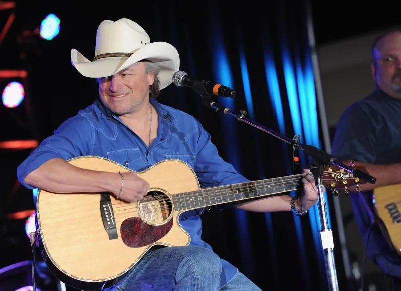 Mark Chesnutt Headlines Texarkana Destination Downtown