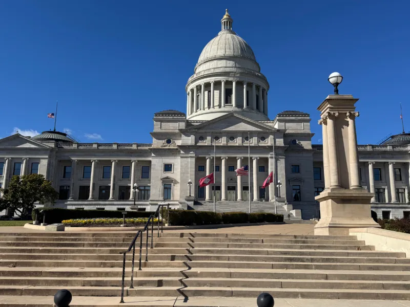 Issue 3 won't benefit Arkansans, says economic think tank