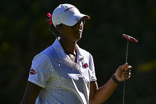 No. 12 Arkansas women's golf tied for fifth at The Fin after first round