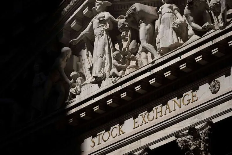 AI stocks recover some losses; rest of market shaky