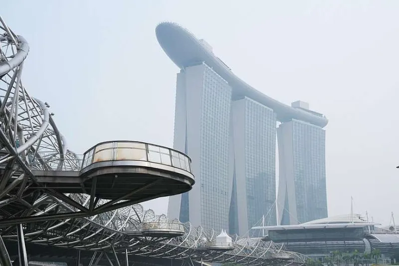 Singapore issues more haze notices