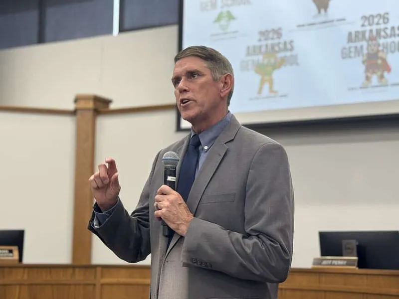 Rogers Public Schools selects consulting firm for superintendent search, pushes block scheduling decision
