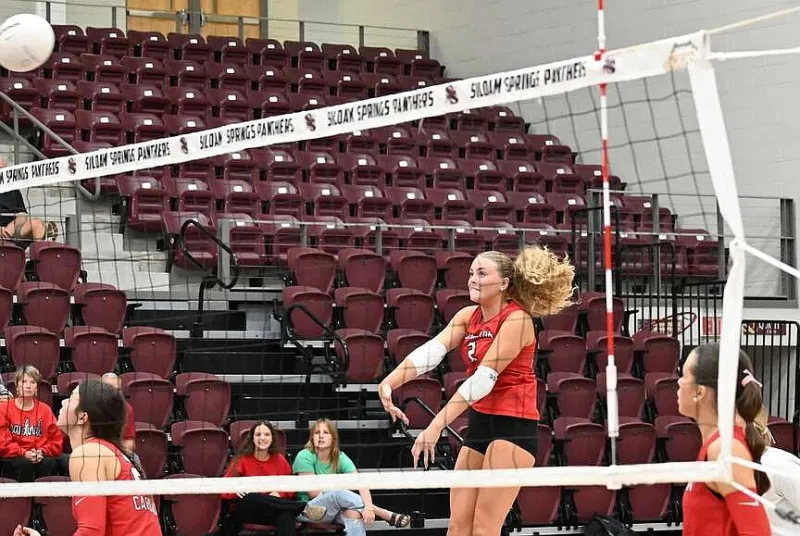 Greenwood outlasts Farmington in five sets to grab 5A-West win