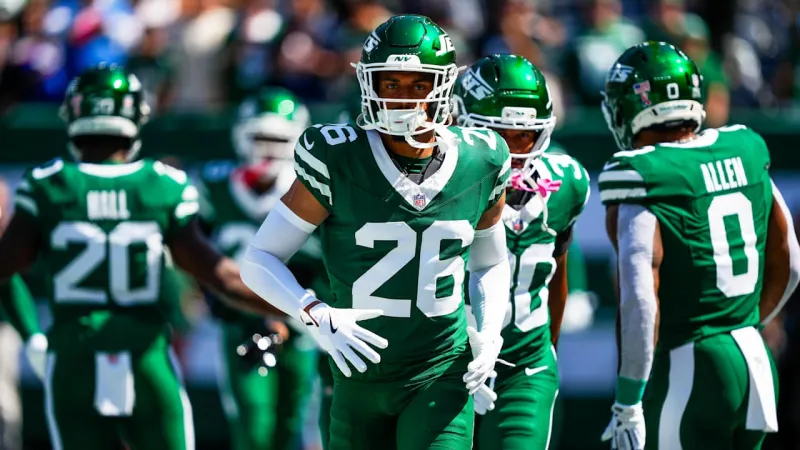 Cardinals Sign Isaiah Oliver, End Kicking Battle With Josh Karty Release