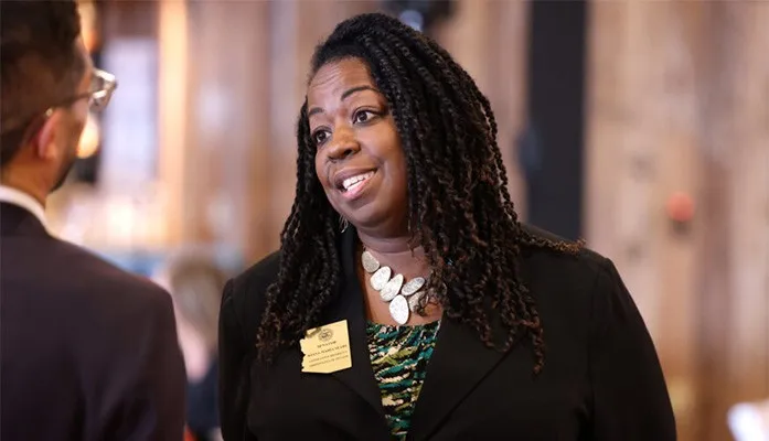 Arizona Senator Accused of Trying to Scam Fried Chicken For Free From Mom and Pop Chain