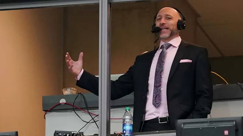 Dave Pasch Steps Down As Cardinals Voice With New Career Path