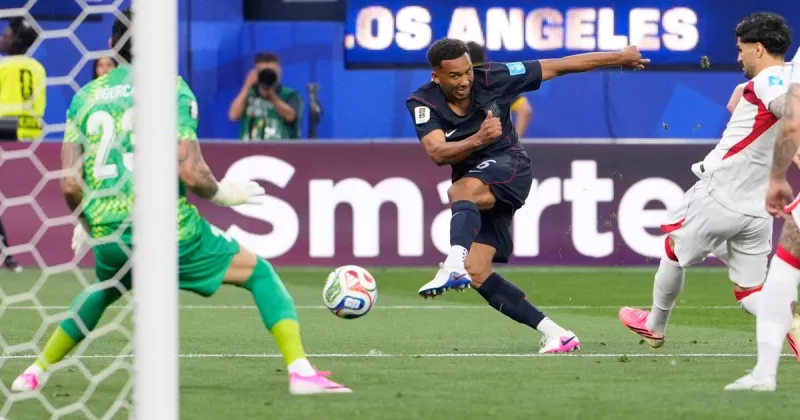 Turkey beats US 3-2 with last-gasp goal as Americans look ahead to World Cup knockout stage