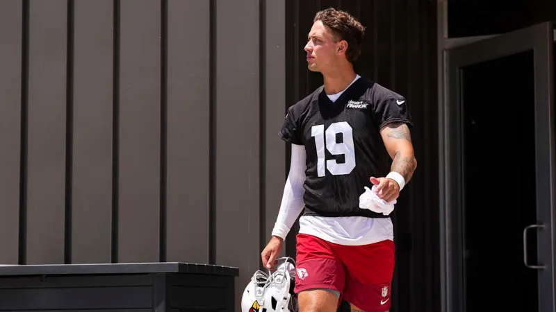 Carson Beck Unsigned, But Not Rare For Top Drafted QBs