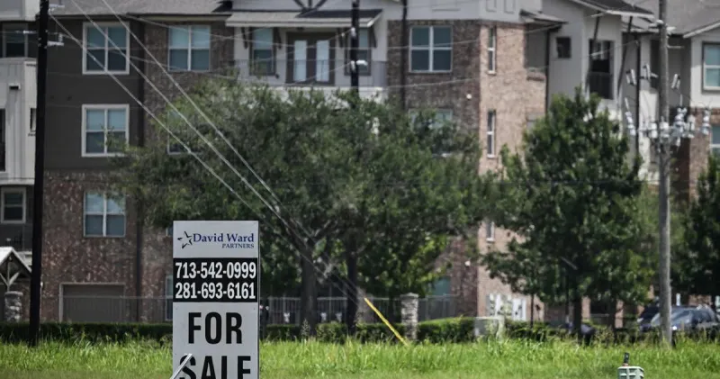 Low birth rate risks creating US housing glut over coming decade