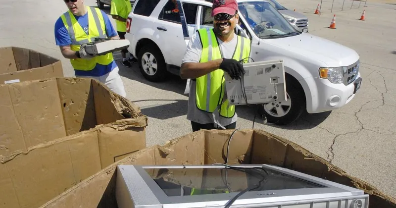 Normal offers Saturday electronics recycling drop-off