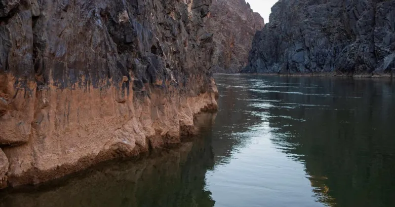 U.S. Raises Threat of Steep Water Cuts in Lower Colorado River Basin