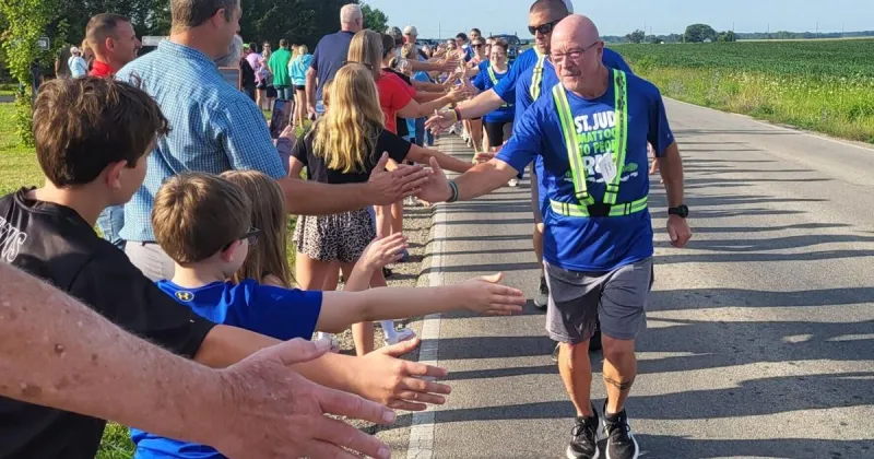 Runners going from Mattoon to Peoria for St. Jude benefit