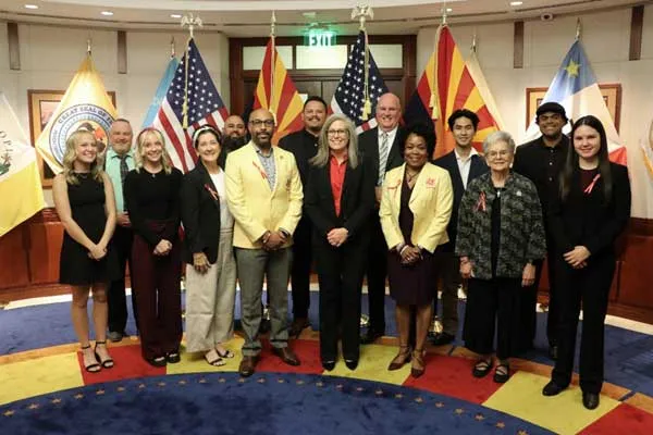 Governor's Office of Youth, Faith and Family accepting nominations for volunteer service awards