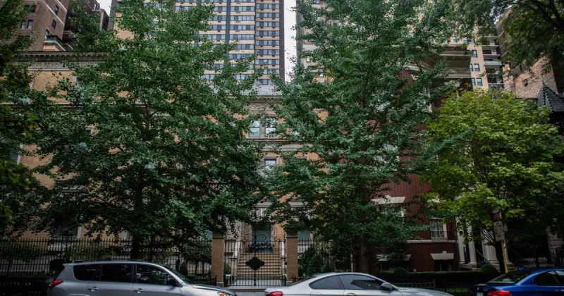 State police report: Man who jumped fence into JB Pritzker's backyard didn't know it was governor's home