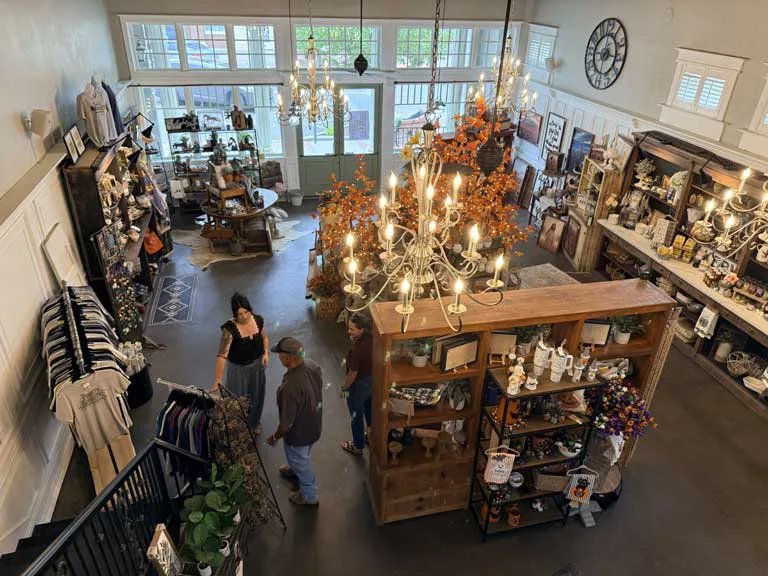 Copper and Cotton, Garrett's Sweet Shop re-open, Sleepy Dragon coming to Safford