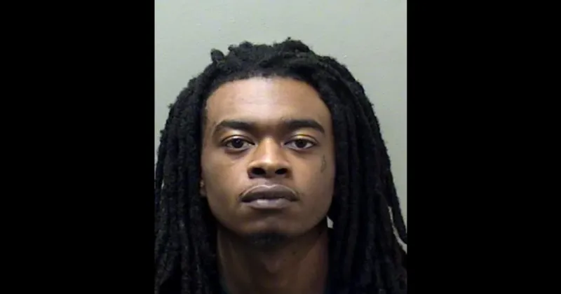 Bloomington man gets 8 years for illegally possessing gun