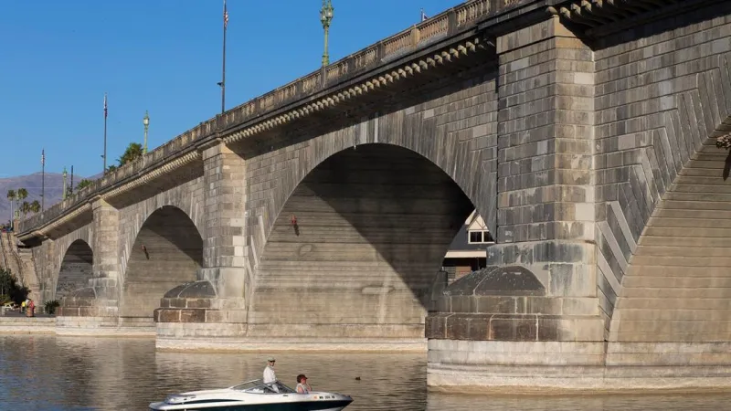 Boy dies after jump from Lake Havasu's London Bridge