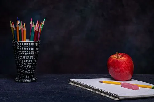 Bookstore hosts 'Educator' night