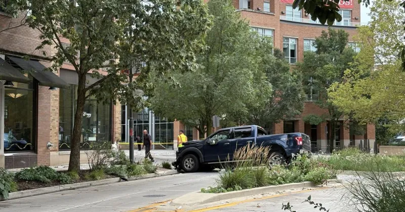 5 hurt after pickup truck crashes into Children's Discovery Museum in uptown Normal