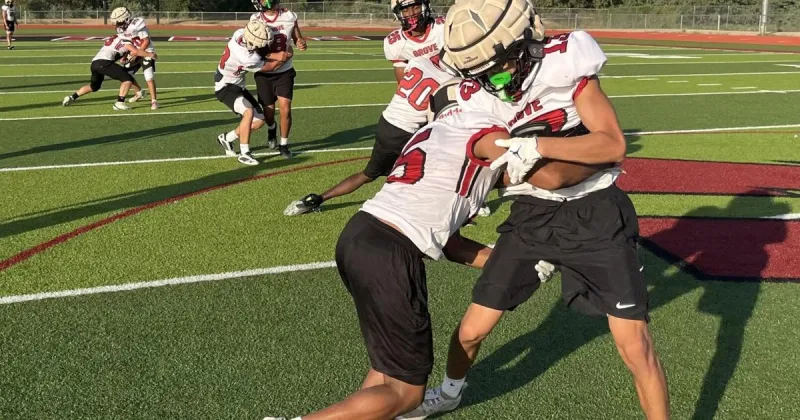 Walden Grove football turns playoff collapse into lessons under new QB
