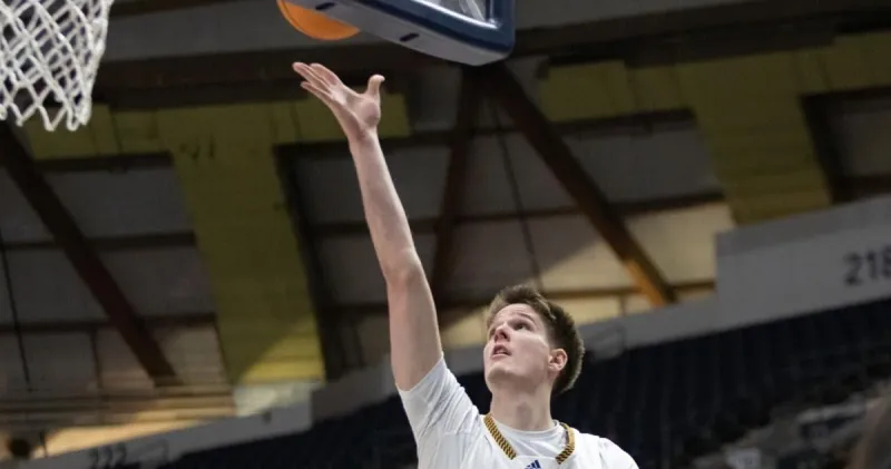 NAU ROUNDUP: Mains, Johnson return to men's basketball on coaching staff
