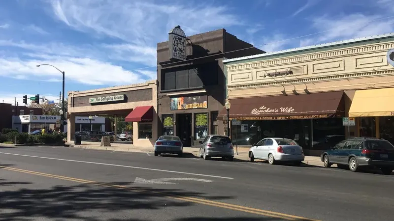 Report: Prescott Valley mayor bar fight involved online critics