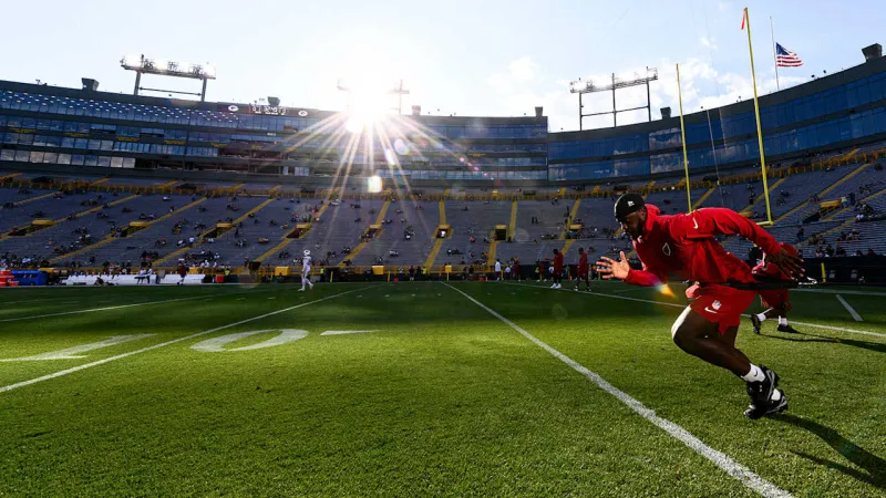 Cardinals Re-Sign Starling Thomas, 13 Others To Practice Squad