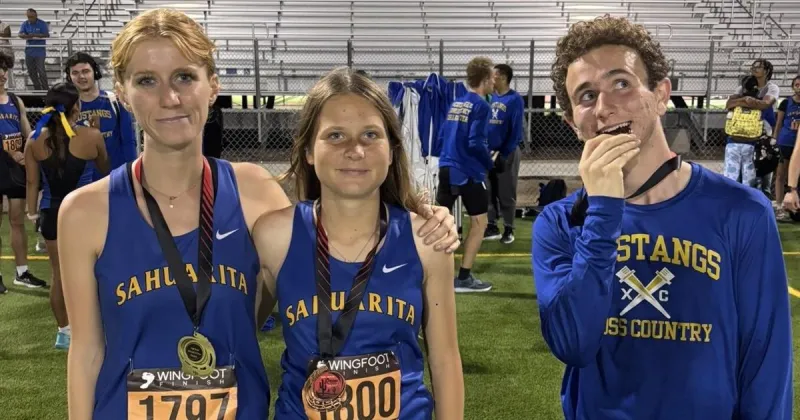 Sahuarita senior Naomi Taylor posts top-20 mark at cross country invite