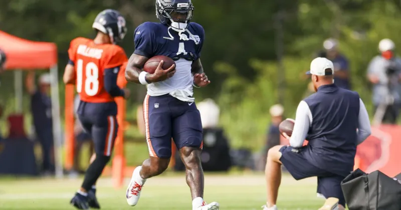 D'Andre Swift and Kyle Monangai return to practice for Chicago Bears, but Rome Odunze remains out
