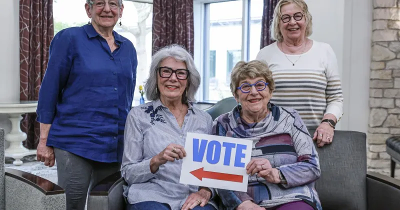 League of Women Voters accepting award nominations