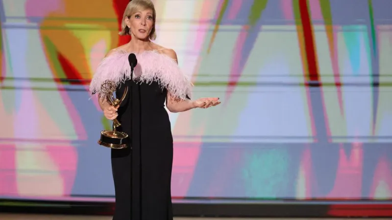Allison Janney pays tribute to Tucson's Nancy Guthrie after Emmy win
