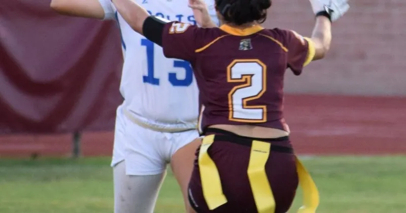 Buena flag football wins second straight, blanks Nogales 13-0